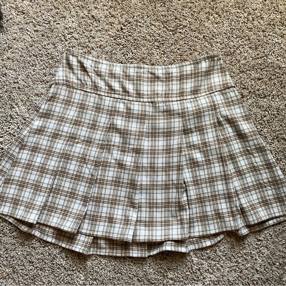 Hollister Pleated Mini Skirt - Picture 1 of 2